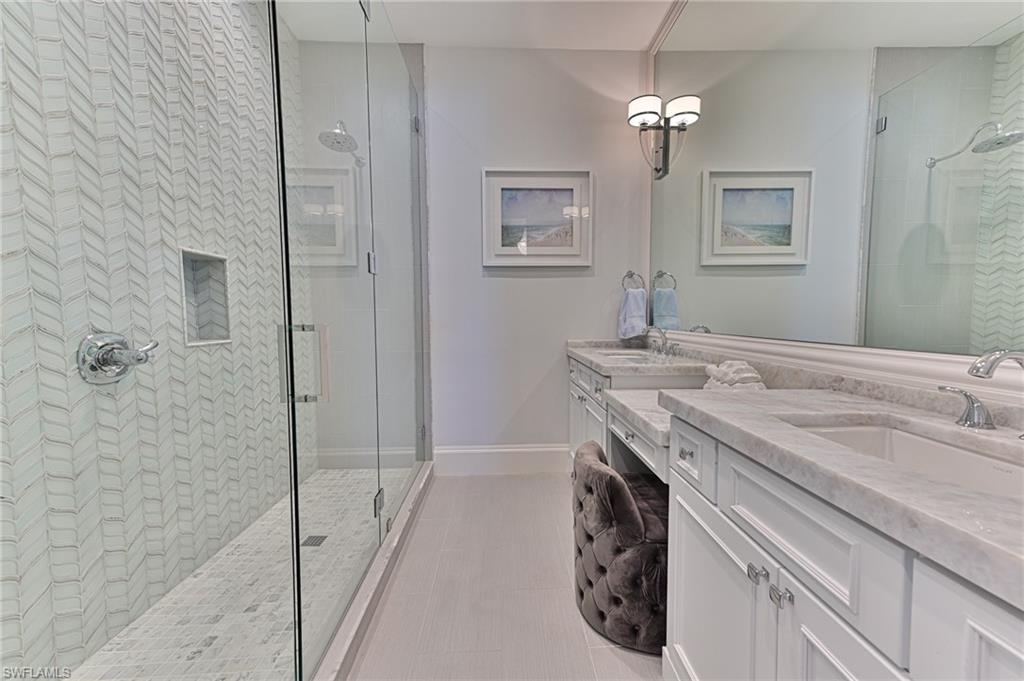 BAREFOOT BEACH - Residential