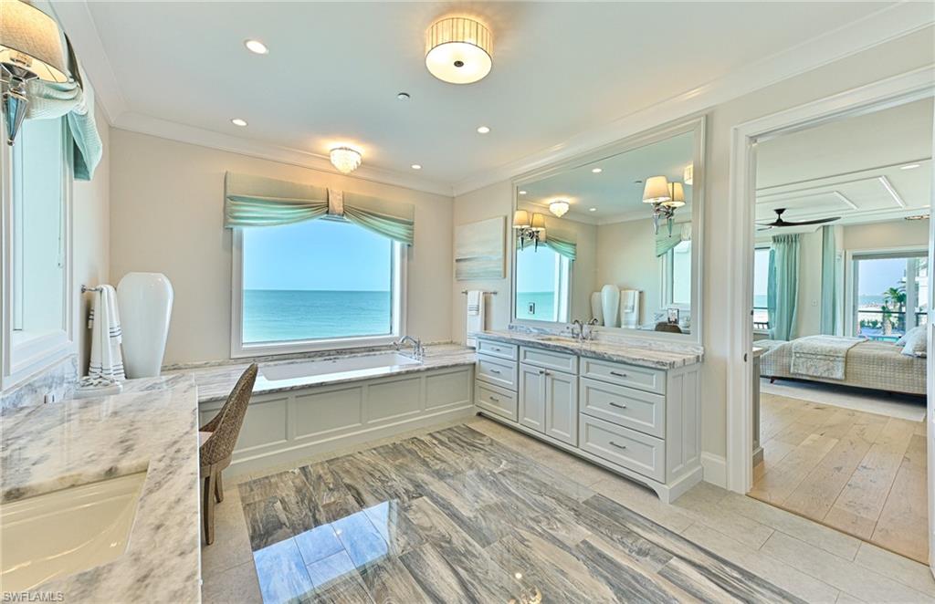 BAREFOOT BEACH - Residential