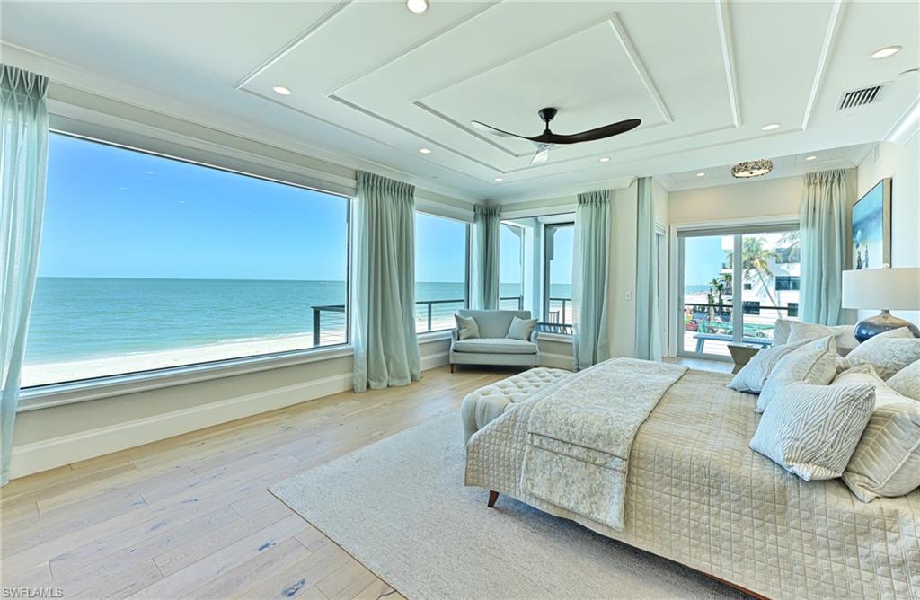 BAREFOOT BEACH - Residential