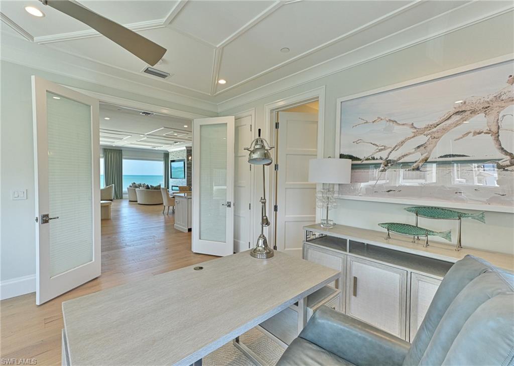 BAREFOOT BEACH - Residential