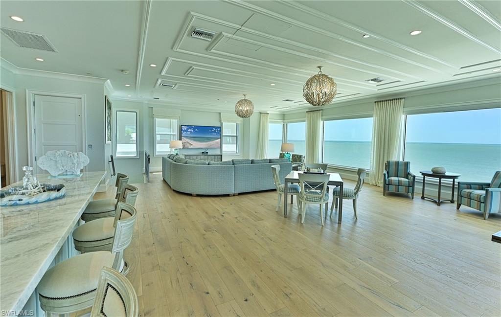 BAREFOOT BEACH - Residential