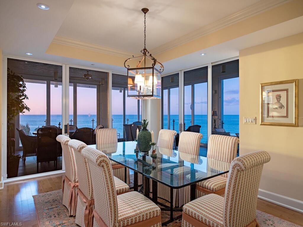 SEAPOINT AT NAPLES CAY - Residential