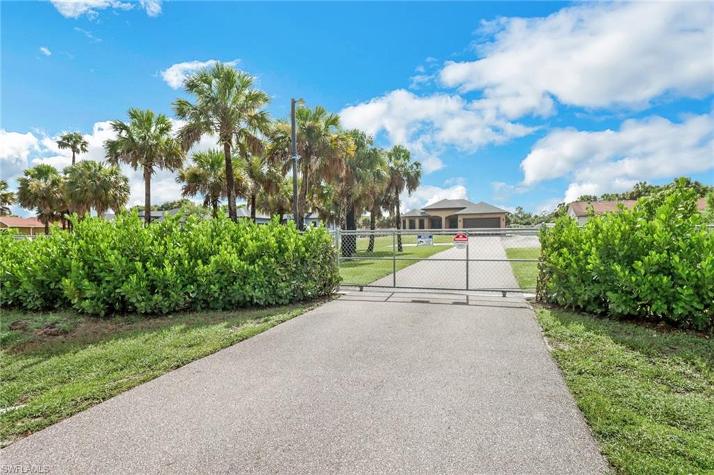 GOLDEN GATE ESTATES - Residential