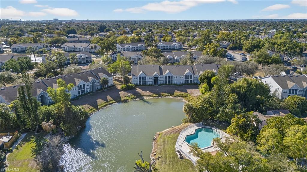 PINE GROVE TOWNHOUSES - Residential