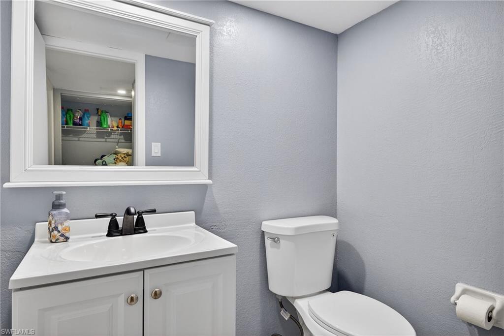 PINE GROVE TOWNHOUSES - Residential