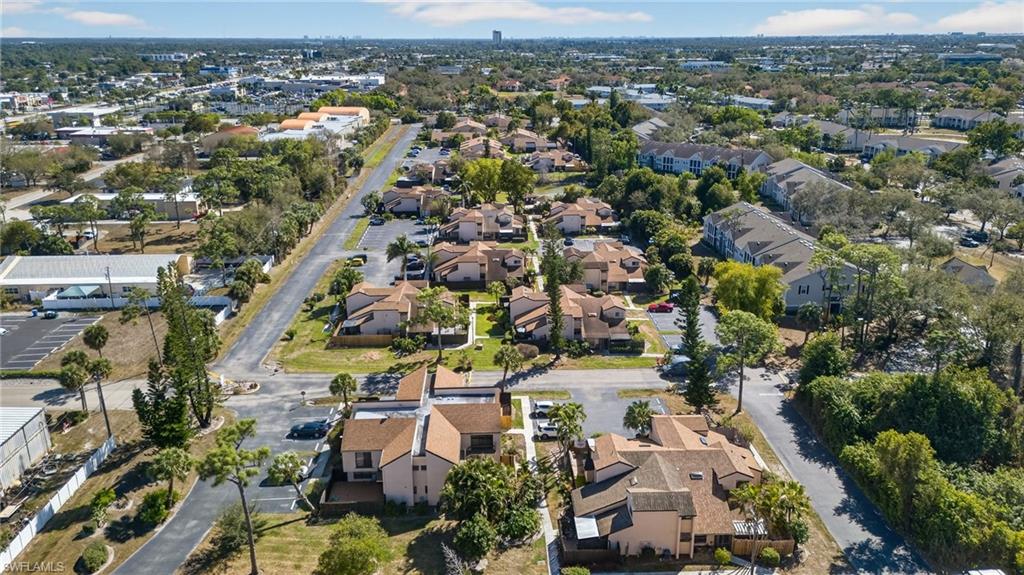 PINE GROVE TOWNHOUSES - Residential