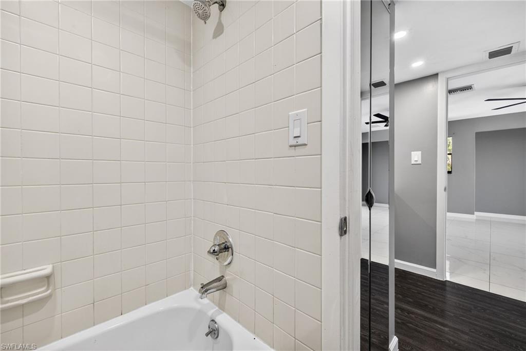 PINE GROVE TOWNHOUSES - Residential