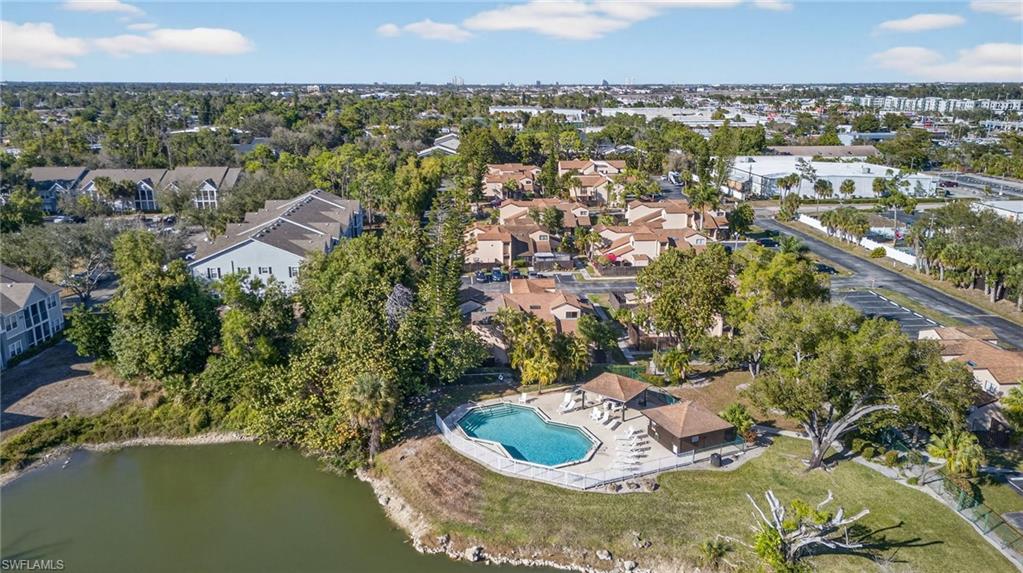 PINE GROVE TOWNHOUSES - Residential