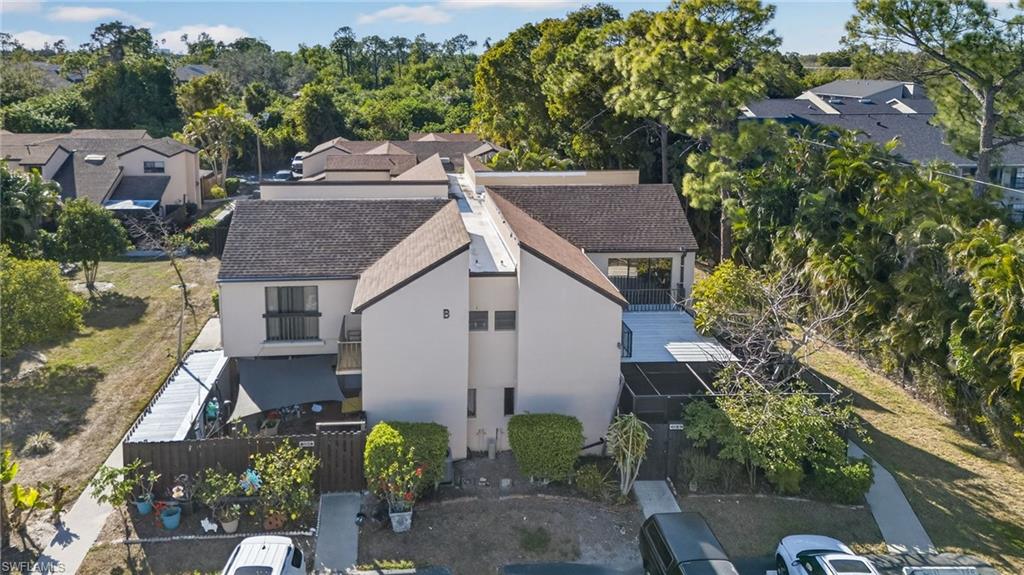 PINE GROVE TOWNHOUSES - Residential