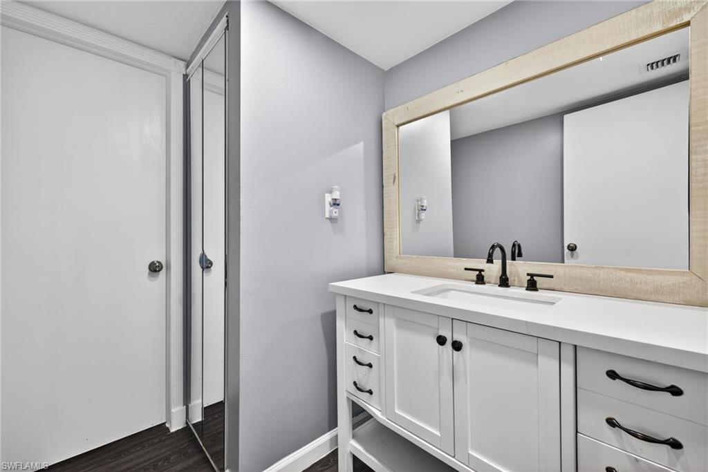 PINE GROVE TOWNHOUSES - Residential