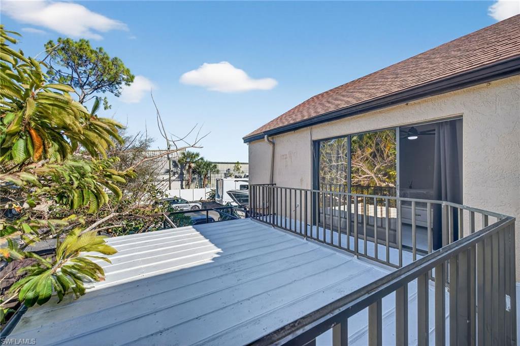 PINE GROVE TOWNHOUSES - Residential