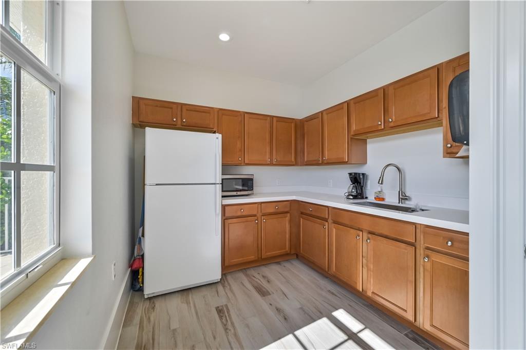 ISLES OF PORTO VISTA - Residential