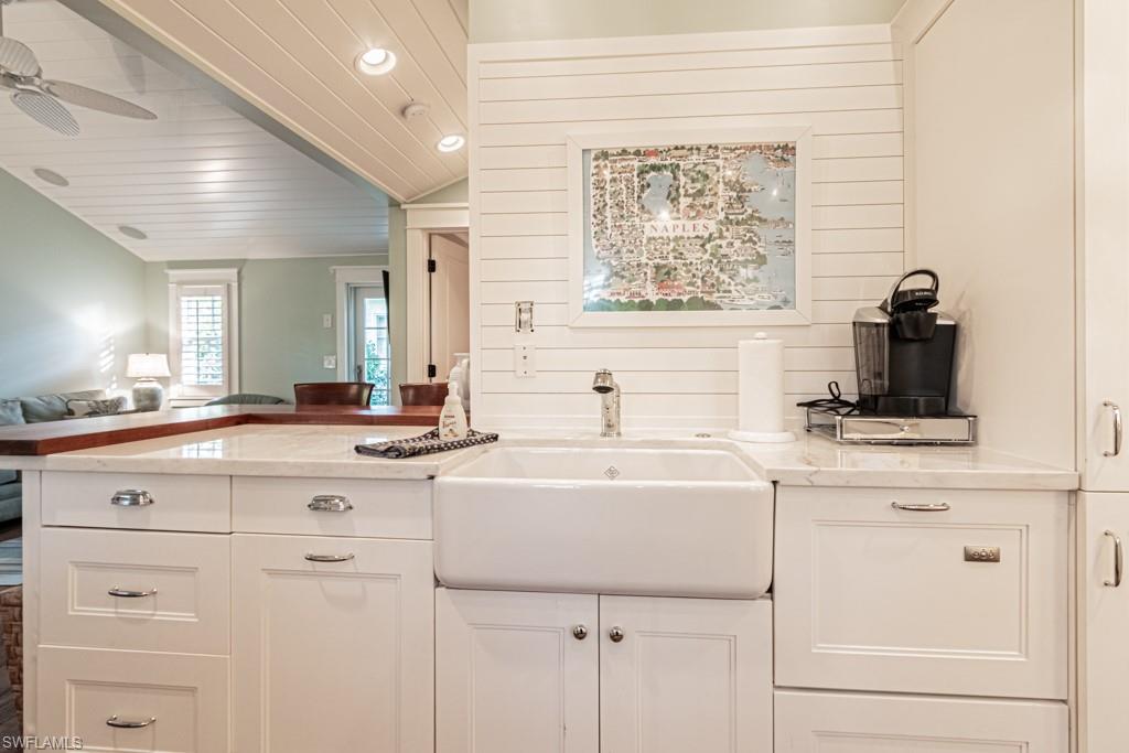 OLDE NAPLES - Residential Lease