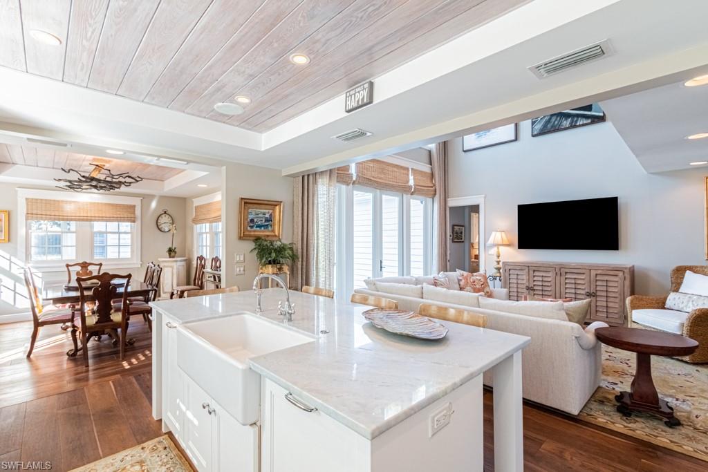 OLDE NAPLES - Residential Lease