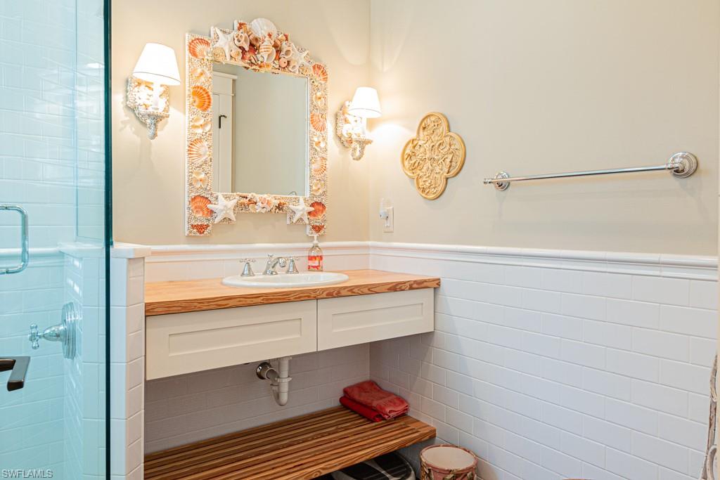 OLDE NAPLES - Residential Lease