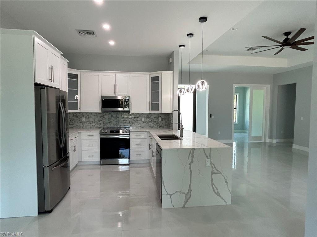 GOLDEN GATE ESTATES - Residential