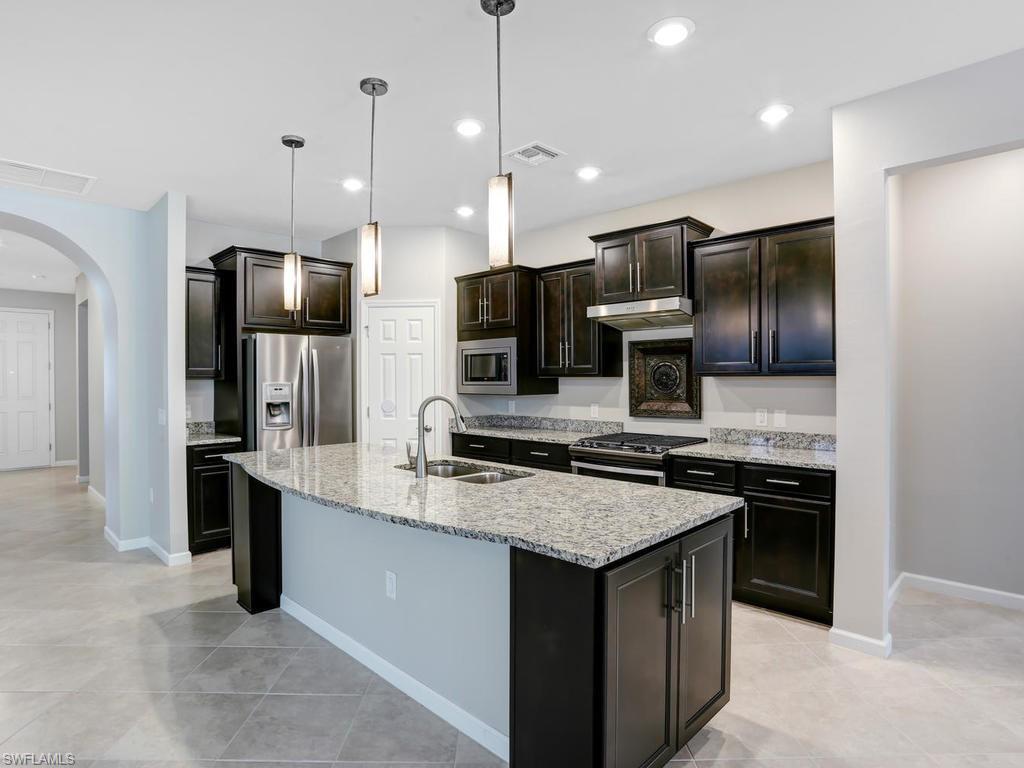 WINDING CYPRESS - Residential