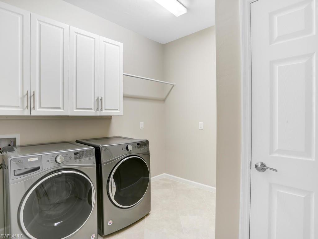 WINDING CYPRESS - Residential