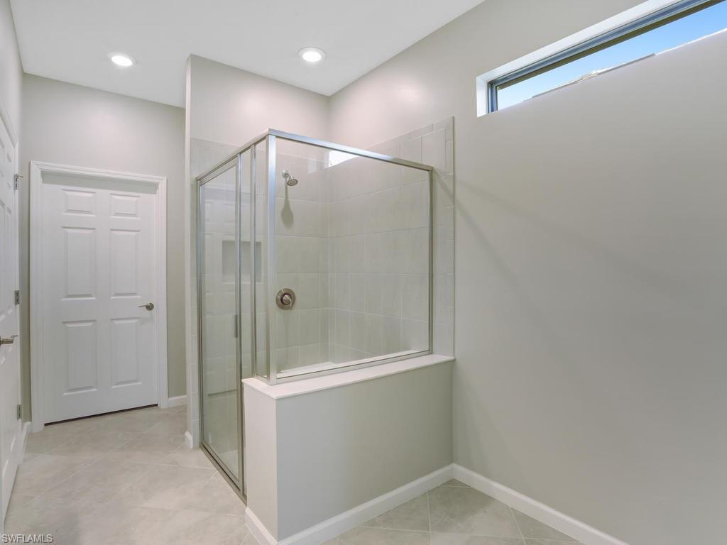 WINDING CYPRESS - Residential