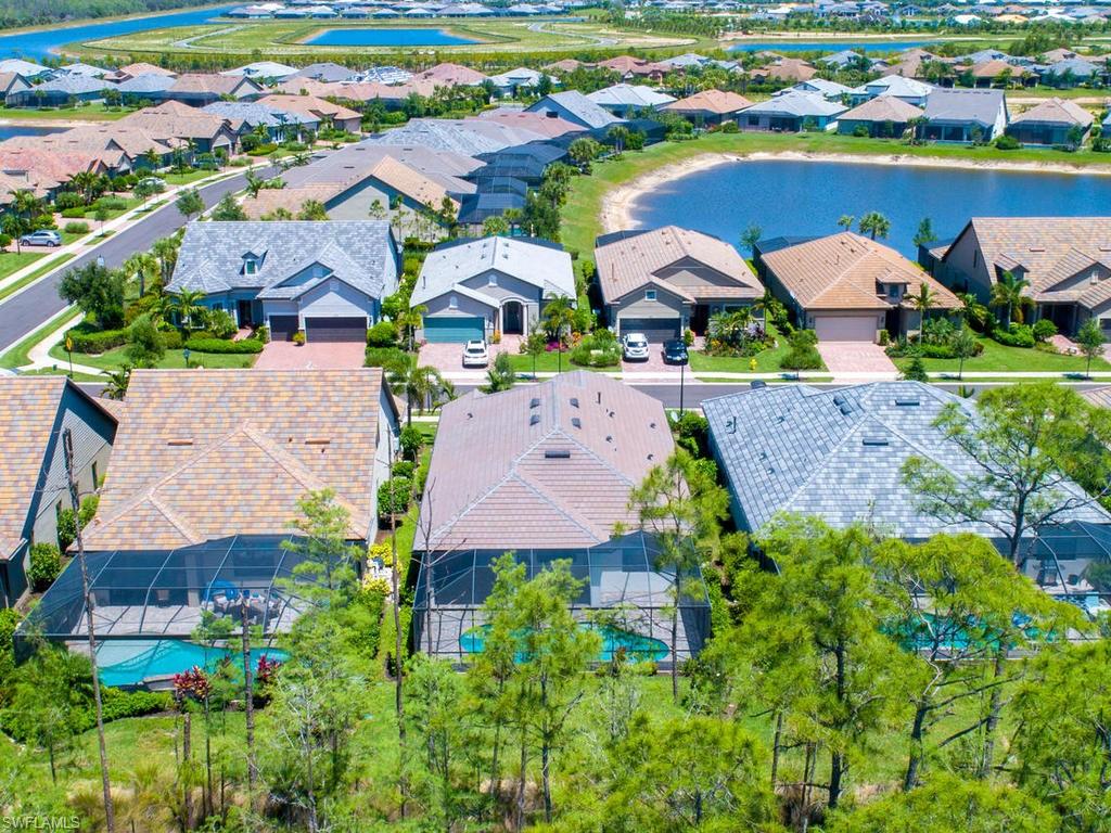 WINDING CYPRESS - Residential