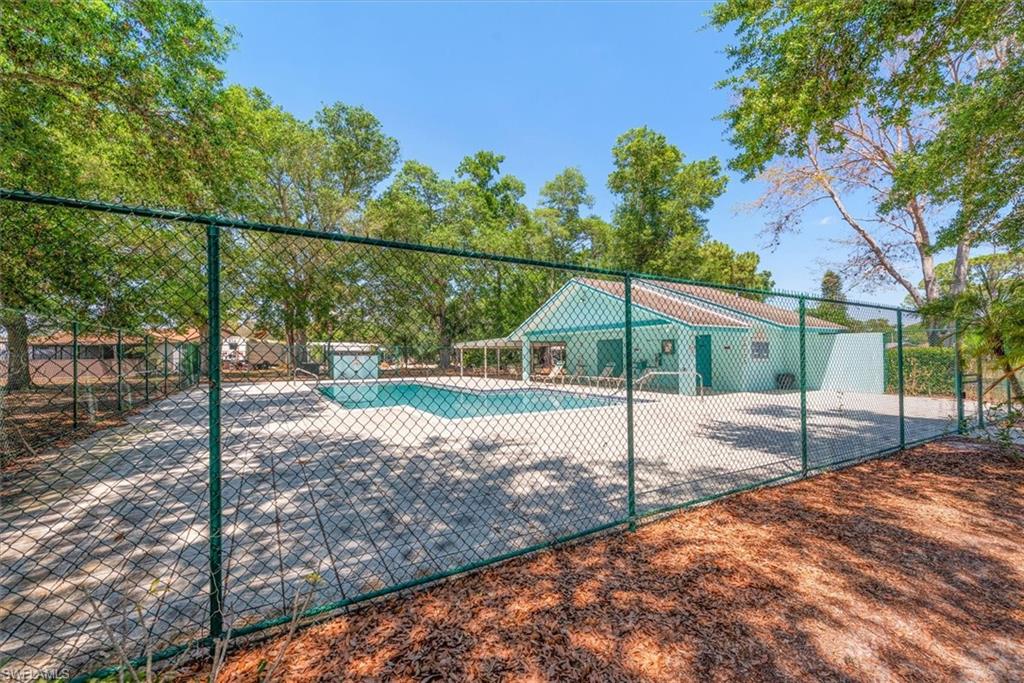 LAURELWOOD - Residential