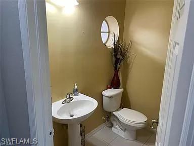 COLONNADE AT FORUM - Residential Lease