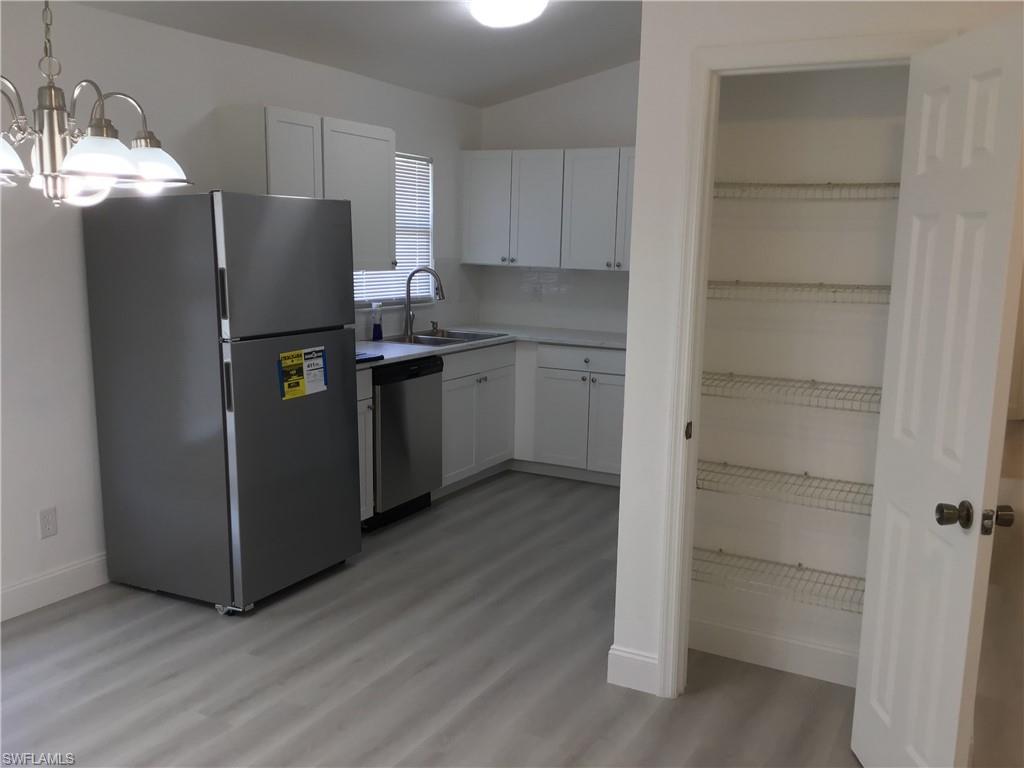 GLENBORO GROVES - Residential