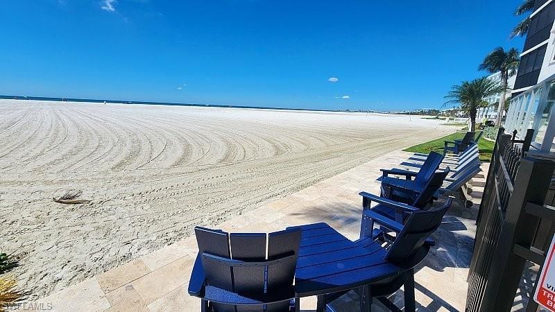 ISLAND WINDS CONDO - Residential