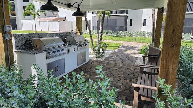 ISLAND WINDS CONDO - Residential