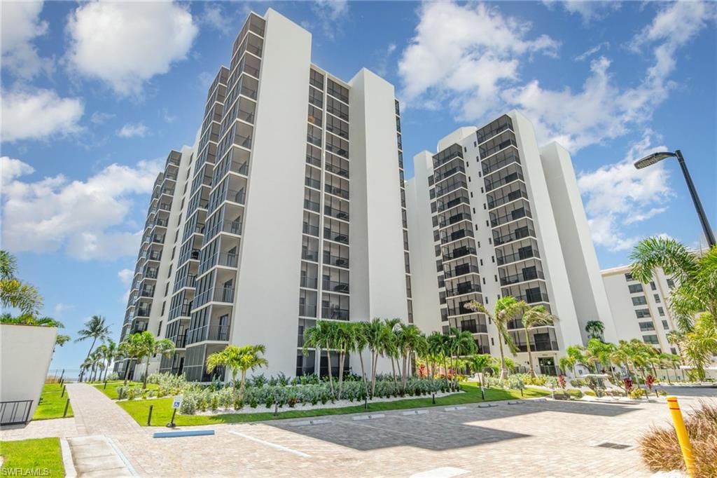 ISLAND WINDS CONDO - Residential