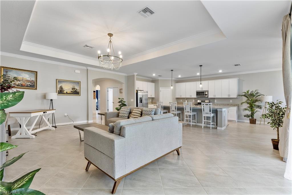 TRAILS EDGE - Residential Lease