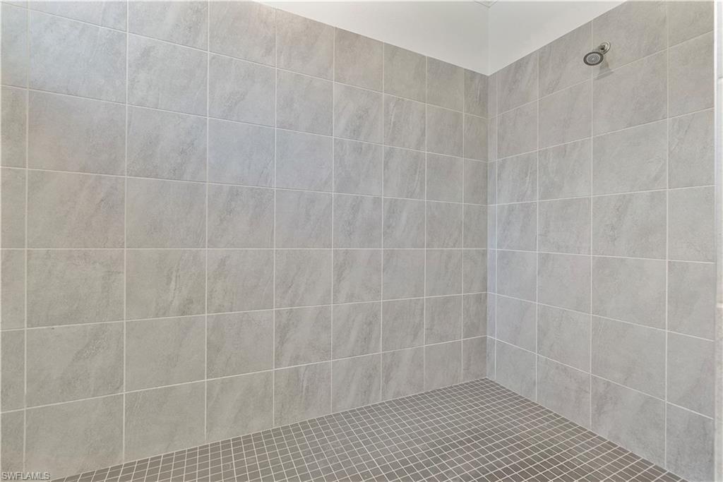 TRAILS EDGE - Residential Lease