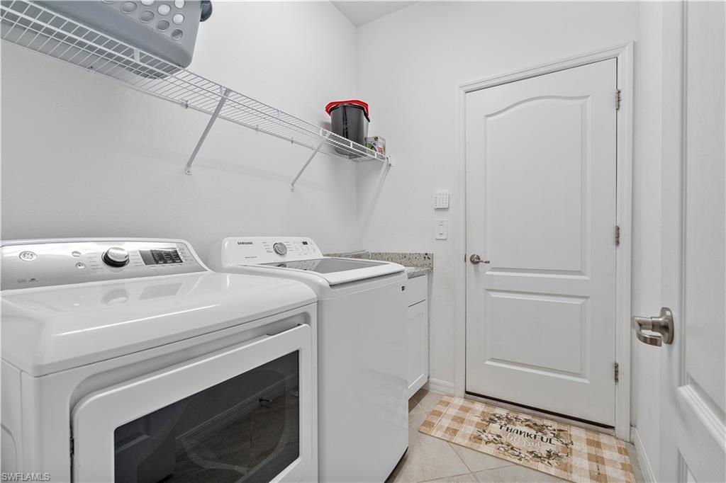 TRAILS EDGE - Residential Lease