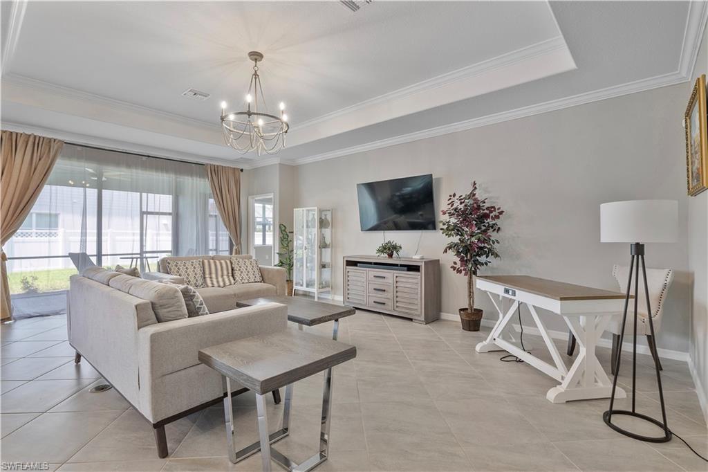 TRAILS EDGE - Residential Lease