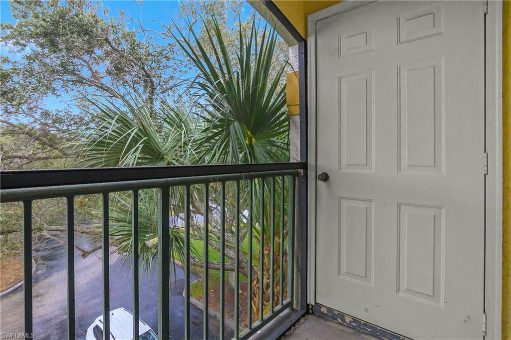 11520 Villa Grand 1005