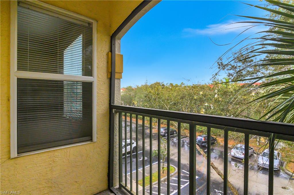 11520 Villa Grand 1005