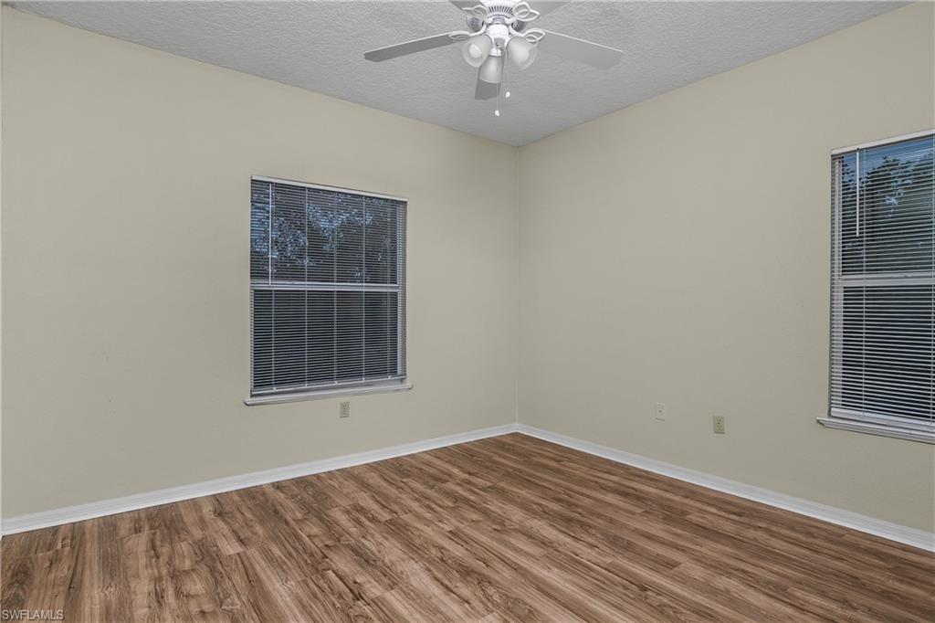 ROYAL GREENS - Residential