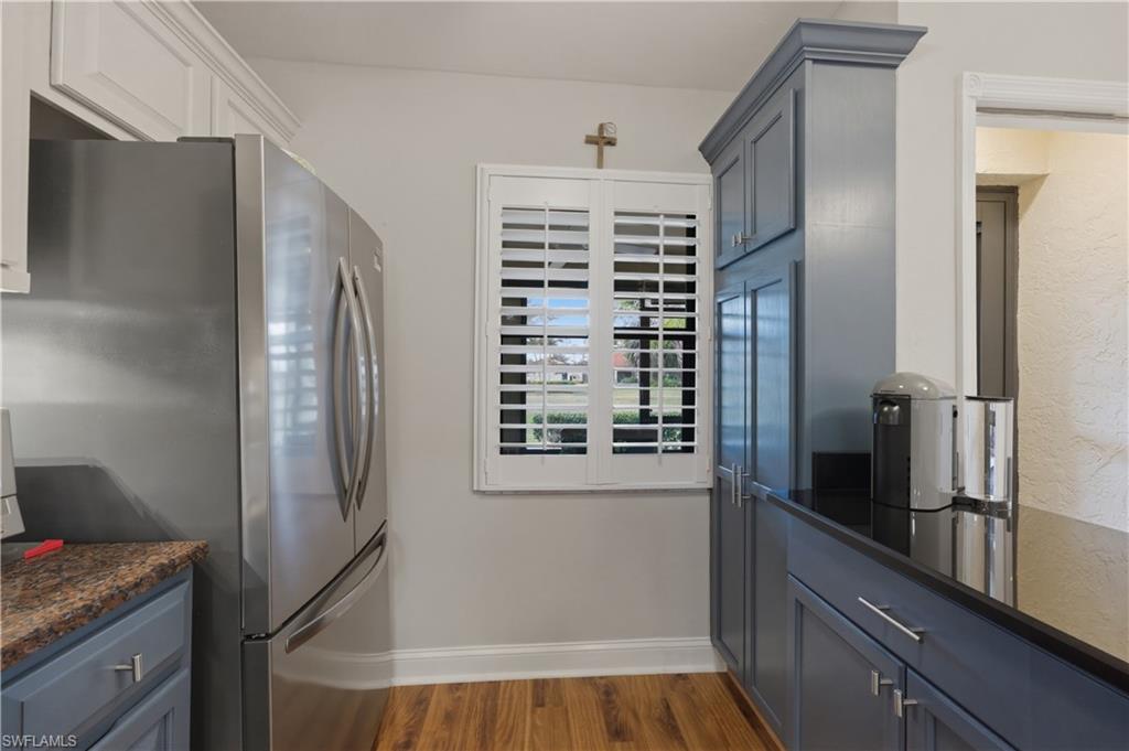 BOCA CIEGA MANOR - Residential