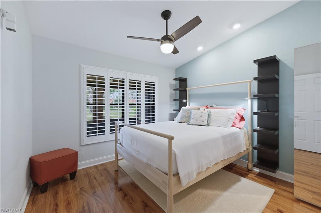 BOCA CIEGA MANOR - Residential