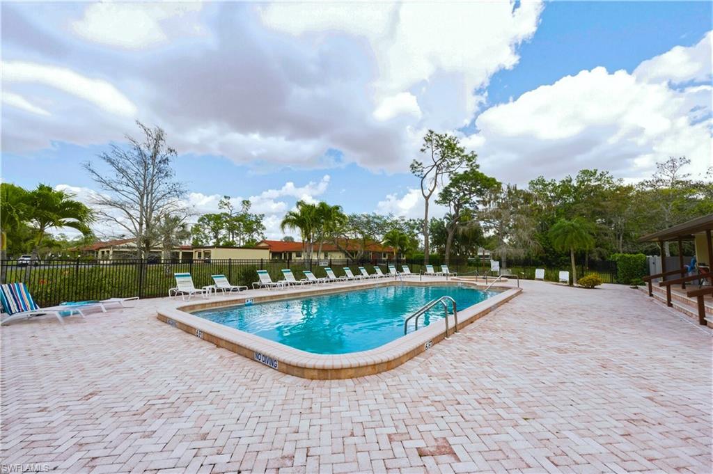 BOCA CIEGA MANOR - Residential