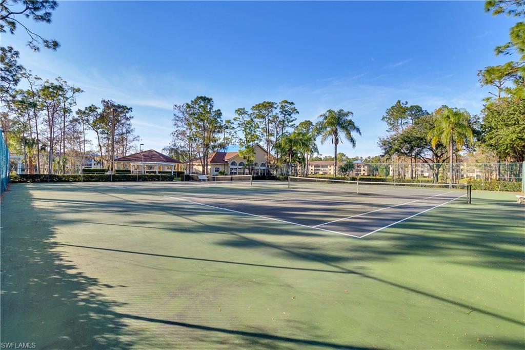 DEAUVILLE LAKE CLUB - Residential