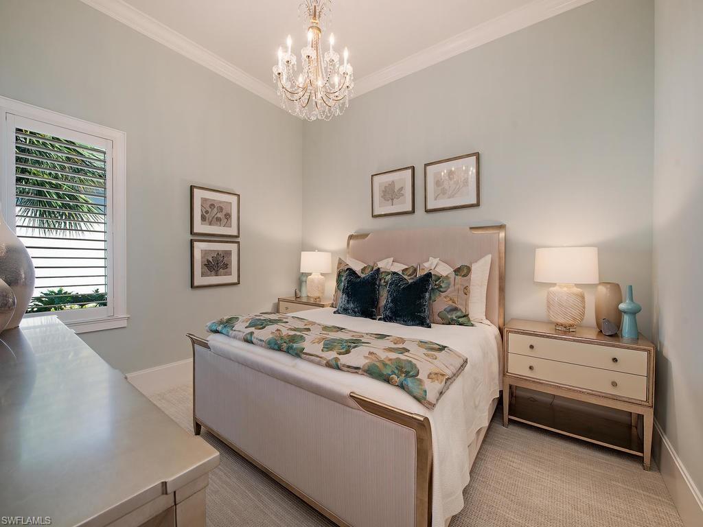 BAY WOODS - Residential