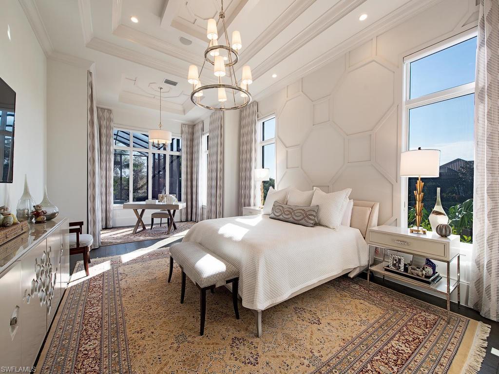 BAY WOODS - Residential