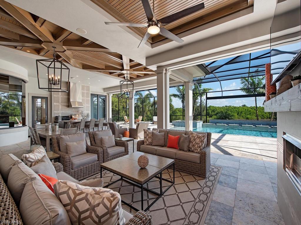 BAY WOODS - Residential