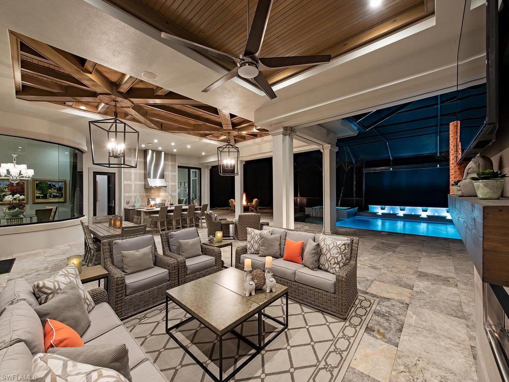 BAY WOODS - Residential