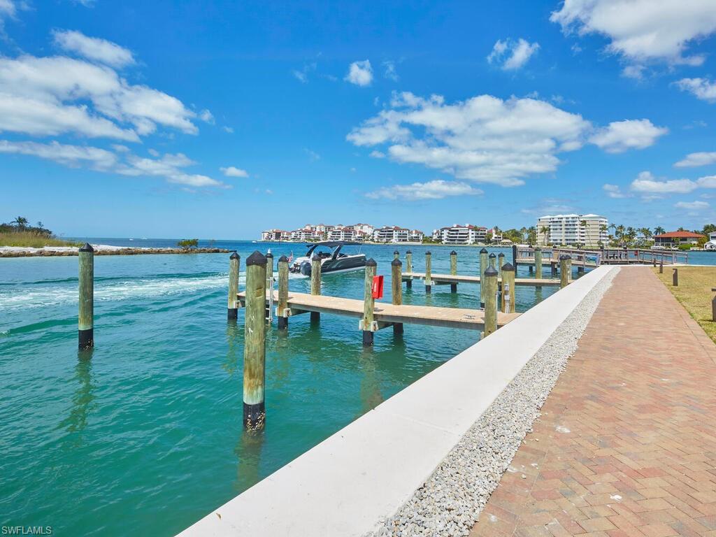 VILLE DE MARCO - Residential