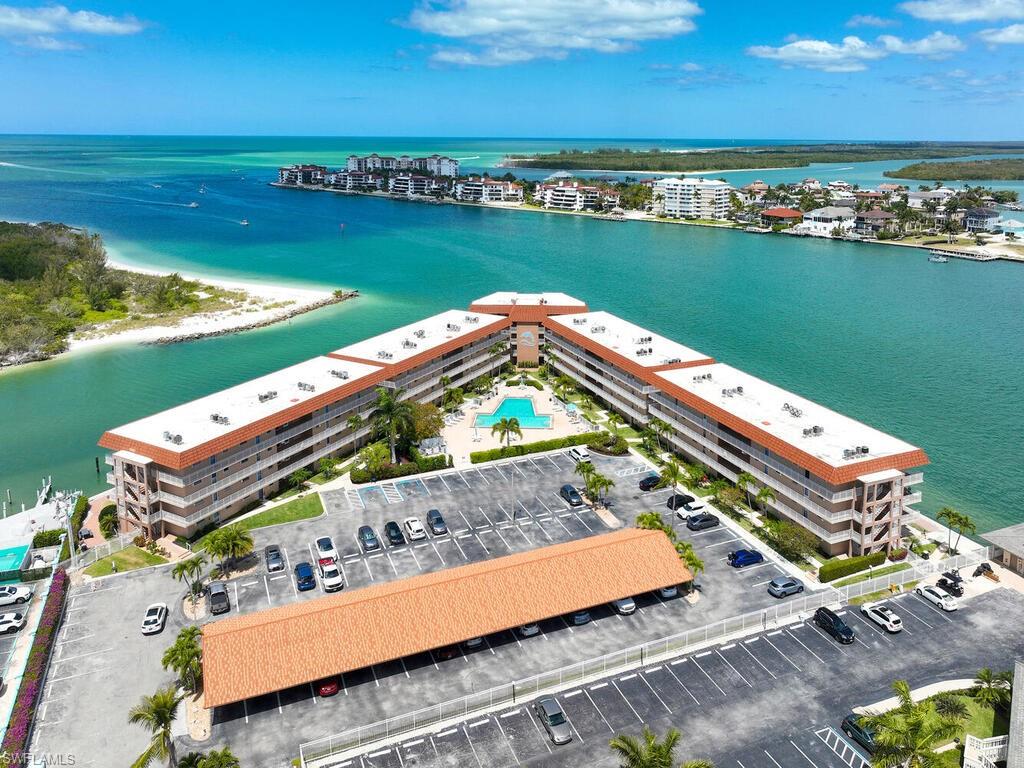 VILLE DE MARCO - Residential