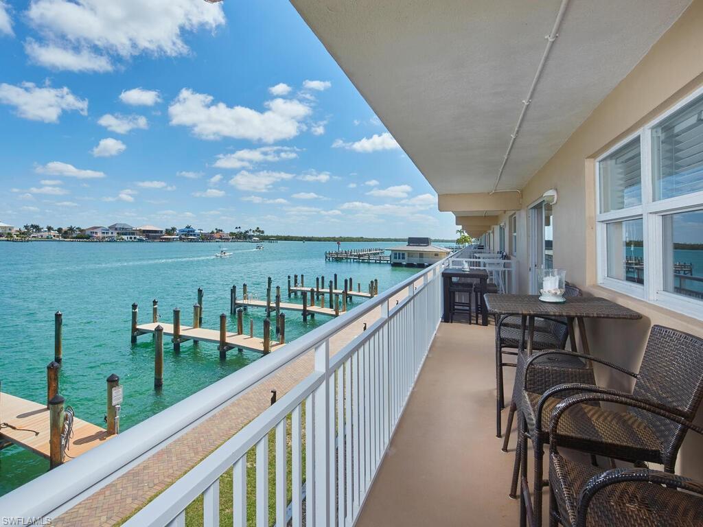 VILLE DE MARCO - Residential