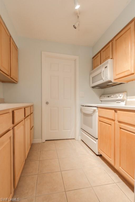 SAN CARLOS PARK - Residential