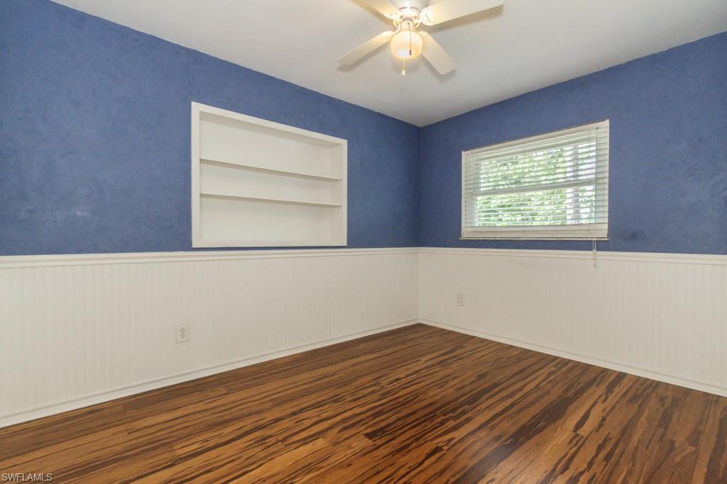 SAN CARLOS PARK - Residential